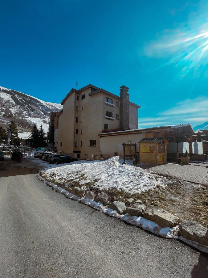 Atmosphere Hotel Les Deux Alpes Exterior photo