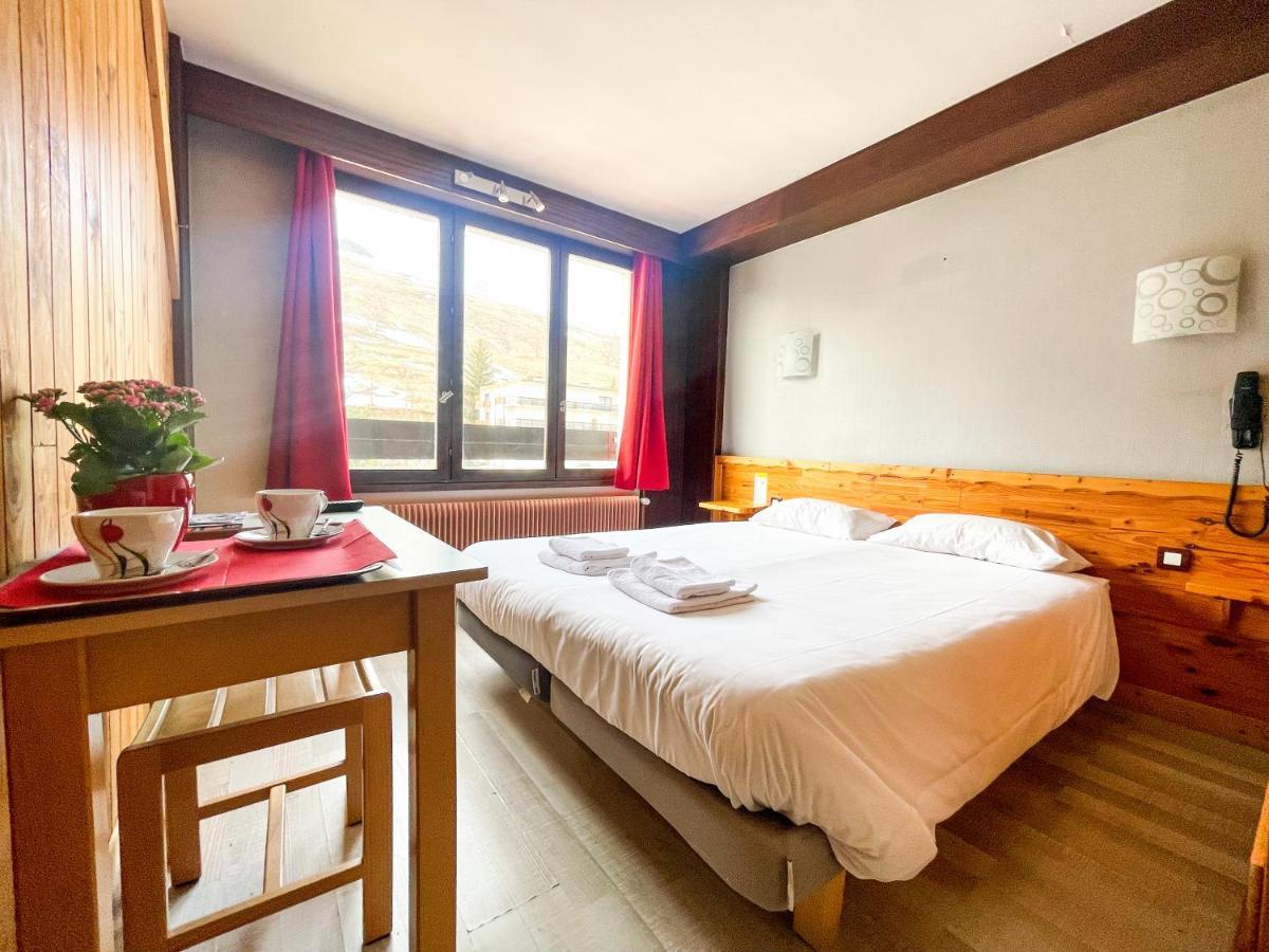 Atmosphere Hotel Les Deux Alpes Exterior photo